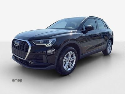 Mythosschwarz metallic Neu 2025 Audi Q3 Attraction SUV | CHF 37’400 (Guter Preis)