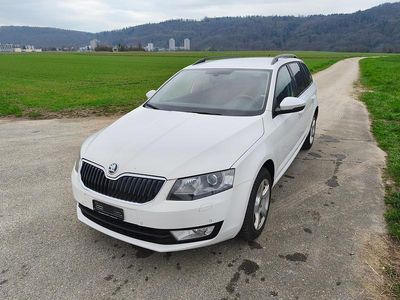 Gebraucht Skoda Octavia Elegance 150 PS (110 kW) 2014 Kleinwagen