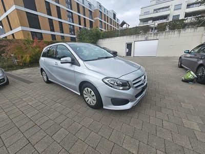 Gebraucht 2015 Mercedes B180 Style Van / Kleinbus | CHF 10’000