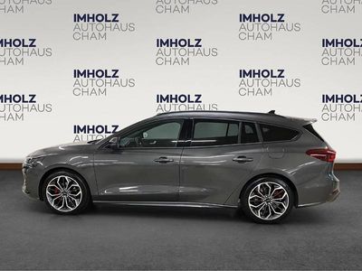 Grau Gebraucht 2024 Ford Focus ST-Line X Kombi | CHF 29’950 (Etwas zu teuer)