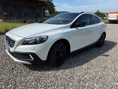 Gebraucht Volvo V40 CC Summum 150 PS (110 kW) 2015 Kombi