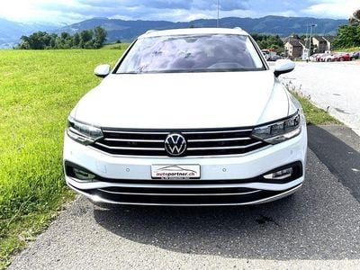 Gebraucht VW Passat Elegance 200 PS (147 kW) 2023 Kombi