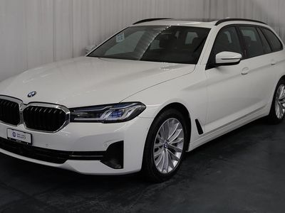 Weiss Gebraucht 2023 BMW 540 Shadowline Kombi | CHF 52’450