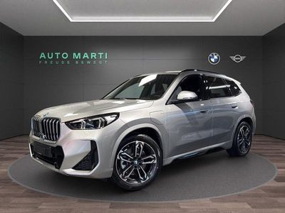 "spacesilber metalli mét. Neu 2025 BMW X1 M Sport SUV | CHF 68’800 (Etwas zu teuer)
