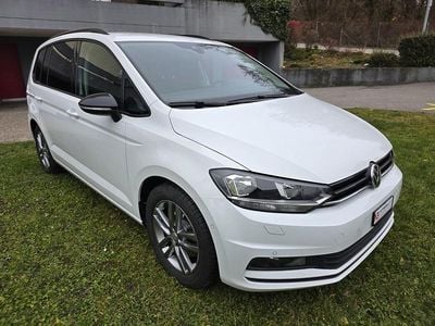 Gebraucht 2019 VW Touran Highline Van / Kleinbus | CHF 17’900 (Etwas zu teuer)