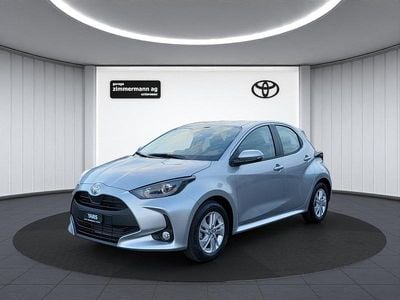 Silber Neu 2025 Toyota Yaris Hybrid Comfort Limousine | CHF 25’766 (Guter Preis)
