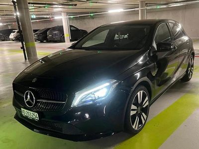 Gebraucht Mercedes A180 AMG line 122 PS (89 kW) 2016