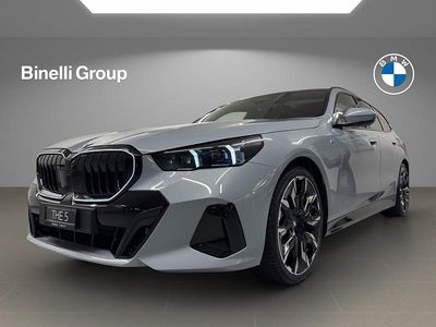 Neu BMW 540 M Sport 303 PS (222 kW) 2025 Grau Kombi
