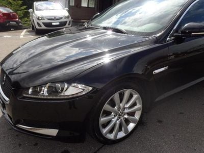 Gebraucht 2013 Jaguar XF Sportbrake Premium Luxury Kombi | CHF 12’800 (Etwas zu teuer)