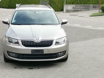 Gebraucht 2014 Skoda Octavia Elegance Kombi | CHF 12’900 (Etwas zu teuer)