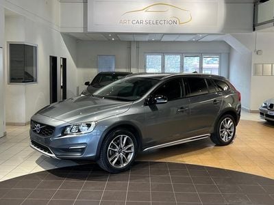 Gebraucht 2015 Volvo V60 CC Summum Kombi | CHF 15’800
