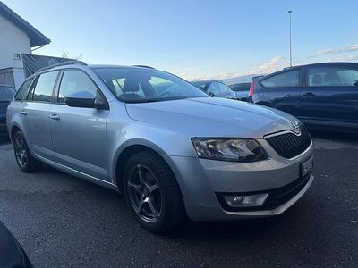 Gebraucht Skoda Octavia Ambition 140 PS (102 kW) 2014 Kleinwagen