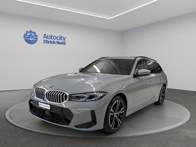 Grau Gebraucht 2024 BMW 330 Comfort Edition Kombi | CHF 49’990