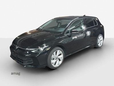 Oryxwhite perlmutteffekt Gebraucht 2025 VW Golf VIII United Limousine | CHF 32’800 (Etwas zu teuer)