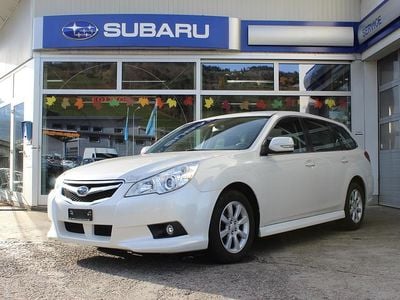 Weiss Gebraucht 2010 Subaru Legacy Kombi | CHF 14’400