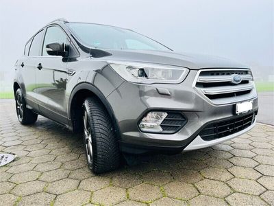 Gebraucht 2018 Ford Kuga Titanium SUV | CHF 16’250 (Etwas zu teuer)