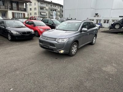 Gebraucht Mitsubishi Outlander P-HEV 121 PS (88 kW) 2013