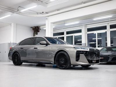 Gebraucht BMW 740 M Sport 299 PS (219 kW) 2024 Limousine