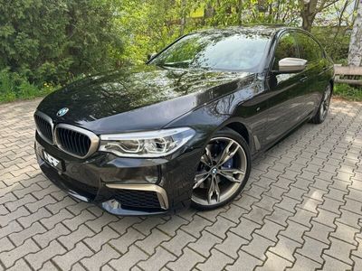 BMW M550