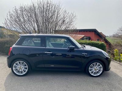 Gebraucht 2022 Mini Cooper SE Kleinwagen | CHF 22’500 (Etwas zu teuer)