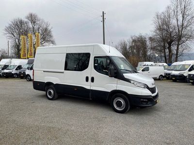 gebraucht Iveco Daily 35 S 14 L3H2 6 Plätze mit Anhängerkupplung 3.5t