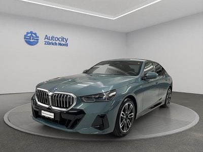 Grün Gebraucht 2025 BMW 520 Comfort Edition Limousine | CHF 57’990 (Fairer Preis)