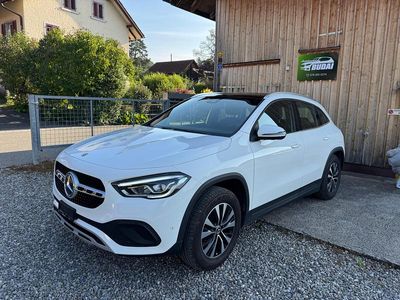 Mercedes GLA200