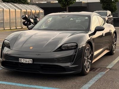 Porsche Taycan 4S