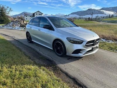Gebraucht 2019 Mercedes B250 AMG line Van / Kleinbus | CHF 25’900 (Guter Preis)