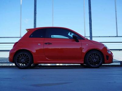 Rot Neu 2025 Fiat 500 Abarth Kleinwagen | CHF 28’949