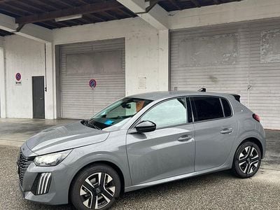 Gebraucht Peugeot 208 Active 100 PS (73 kW) 2024 Kleinwagen