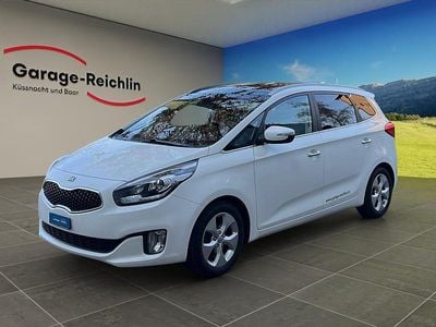 Weiss Gebraucht 2016 Kia Carens Van / Kleinbus | CHF 13’900 (Fairer Preis)