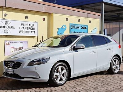 Gebraucht Volvo V40 Momentum 115 PS (84 kW) 2013 Limousine