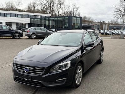 Gebraucht Volvo V60 Momentum 181 PS (133 kW) 2015 Kombi