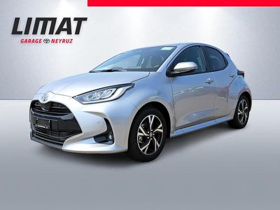 Silber Neu 2025 Toyota Yaris Hybrid Trend Limousine | CHF 28’790 (Etwas zu teuer)