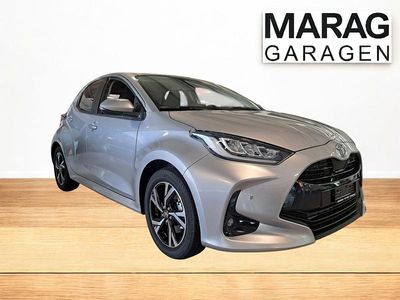 Silber Neu 2025 Toyota Yaris Hybrid Trend Limousine | CHF 28’930 (Etwas zu teuer)