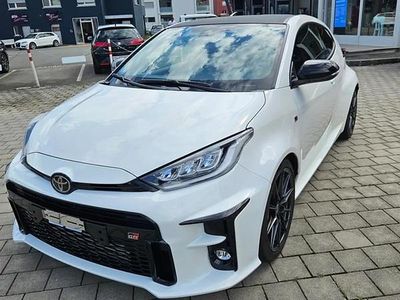 Weiss Gebraucht 2025 Toyota Yaris Sport Kleinwagen | CHF 34’450 (Guter Preis)