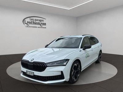 Weiss Gebraucht 2025 Skoda Superb SportLine Kombi | CHF 58’900