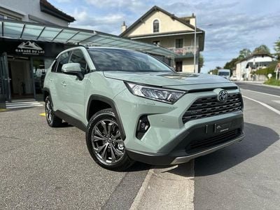 Neu Toyota RAV4 Hybrid Trend 222 PS (163 kW) 2025 SUV