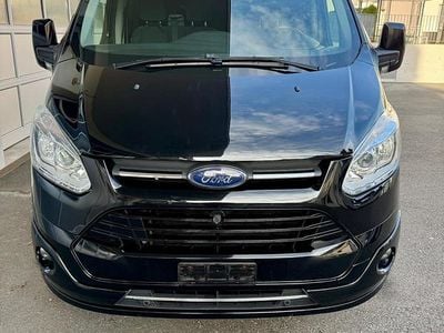 Gebraucht 2017 Ford Tourneo Custom Titanium Van | CHF 17’900 (Etwas zu teuer)