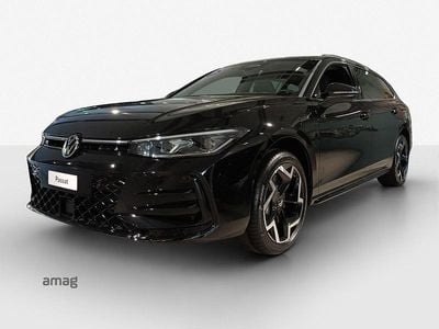 Gebraucht VW Passat R-line 272 PS (200 kW) 2024 Grenadill black metallic Kombi