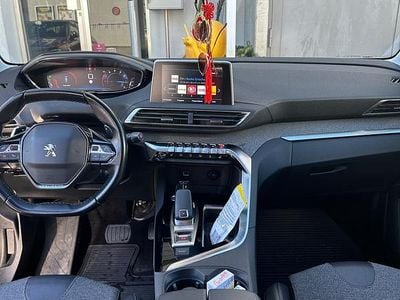 Gebraucht Peugeot 5008 Allure 181 PS (133 kW) 2019 SUV