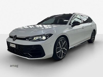 Oryxwhite schwarz Neu 2025 VW Passat R-line Kombi | CHF 78’800