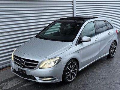 Gebraucht Mercedes B200 136 PS (100 kW) 2012 Van / Kleinbus