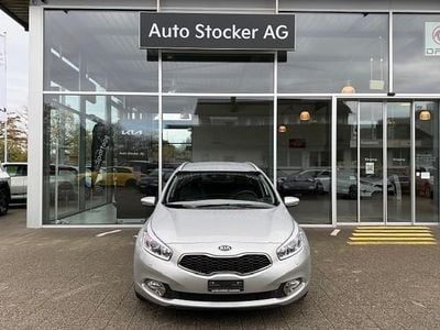 Silber Gebraucht 2012 Kia Ceed Sportswagon Style Kombi | CHF 9’700 (Teuer)