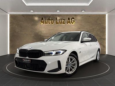 Gebraucht 2022 BMW 330e M Sport Kombi | CHF 31’990 (Etwas zu teuer)
