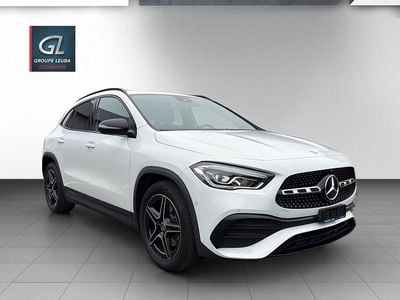 Weiss Gebraucht 2022 Mercedes GLA200 AMG line SUV | CHF 27’900 (Guter Preis)