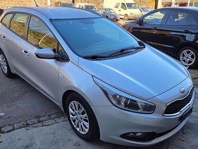 Gebraucht 2014 Kia Ceed Kleinwagen | CHF 6’990