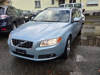 Gebraucht Volvo V70 Momentum 200 PS (147 kW) 2008 Kombi
