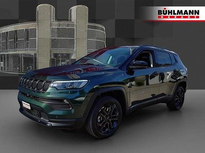 Neu Jeep Compass North 241 PS (177 kW) 2025 Grün SUV